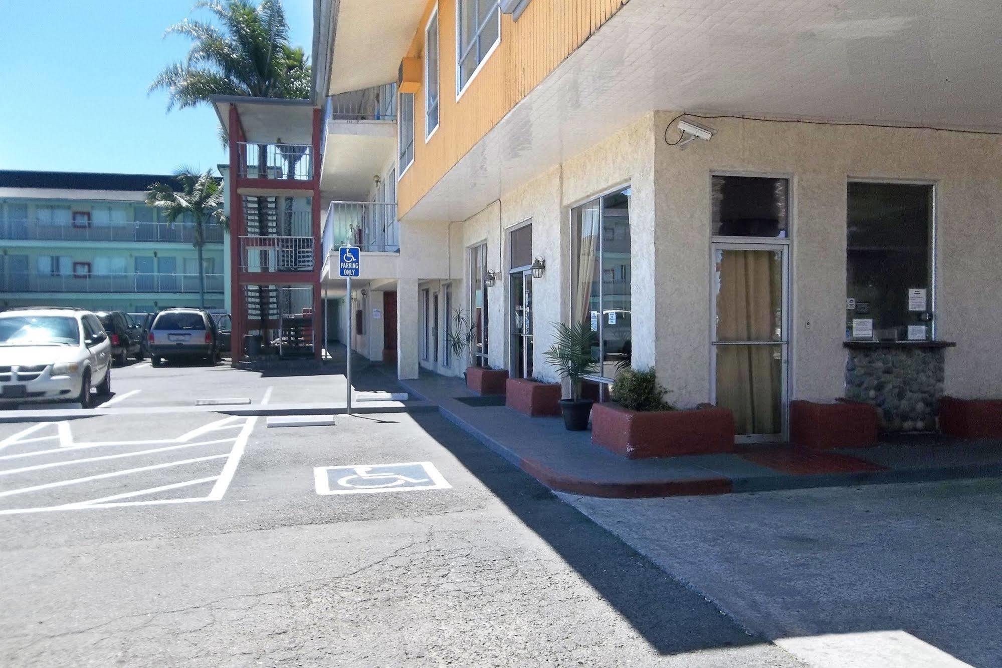 Heritage Inn Express Hayward Exterior foto